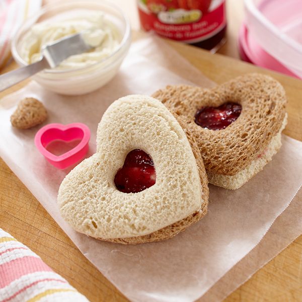 Sweetheart Finger Sandwiches - Smucker's | Recipe | Valentines food, Valentines snacks, Healthy valentines